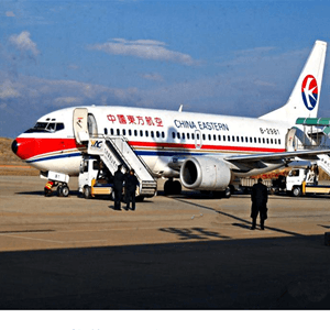 南昌机场货运航空快运业稳步发展的原因是什么？